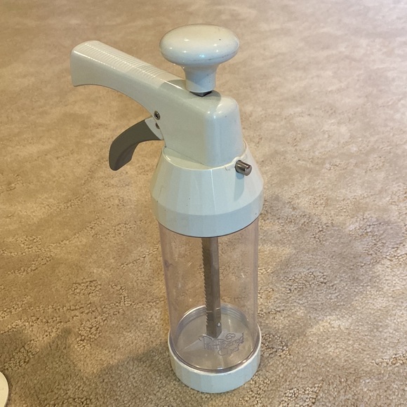Pampered Chef Kitchen Pampered Chef Cookie Press Poshmark